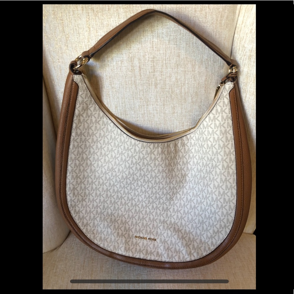 Michael Kors Hobo bag like new!